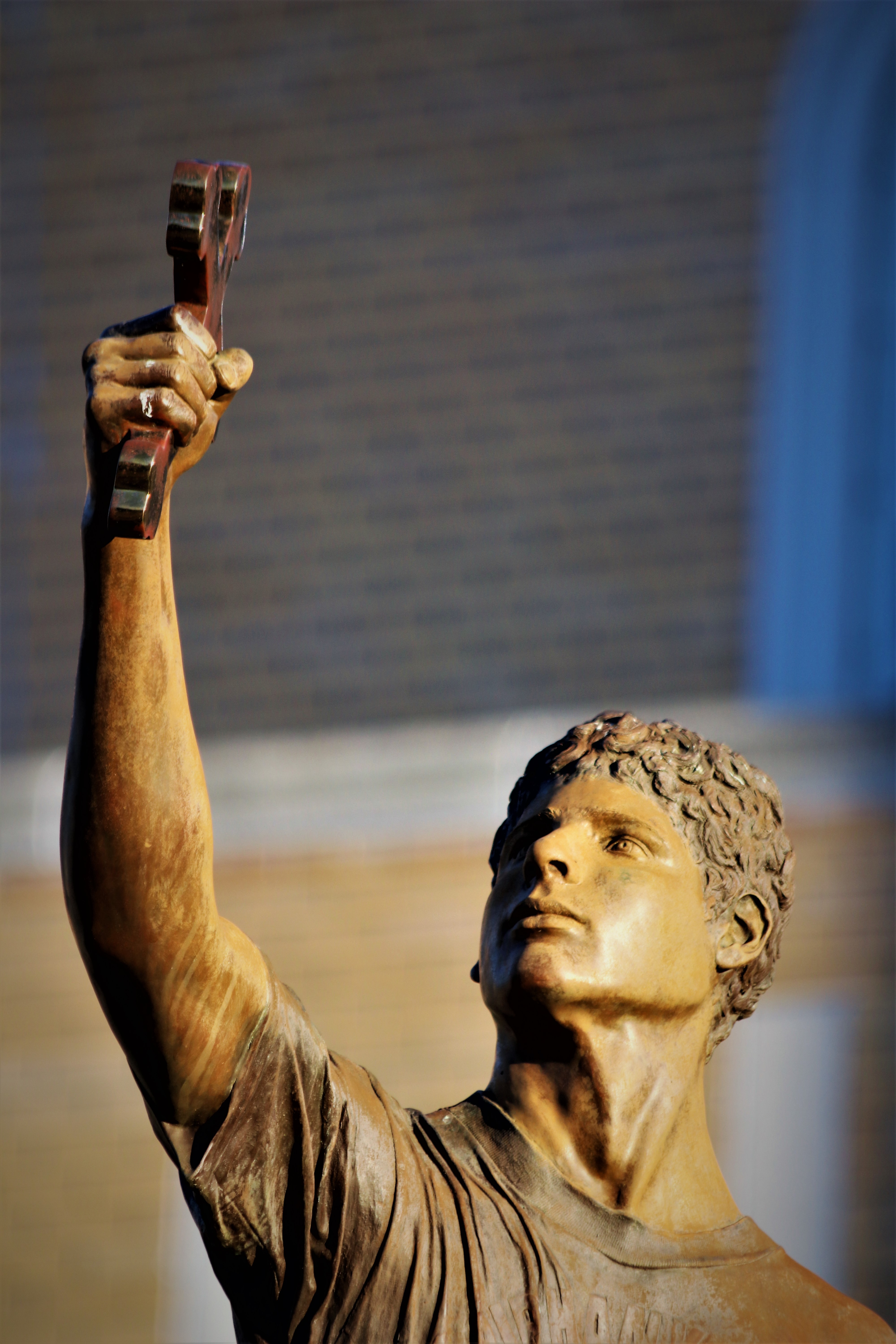 Bronze statue at the Tarpon Springs sponge docks